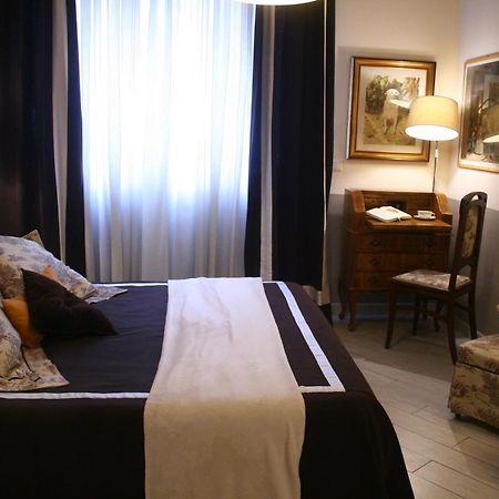 Le Stanze Dei Cardinali Villa Rome Bagian luar foto